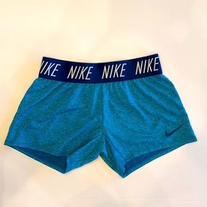 NIKE | Girls Athletic Shorts | size Small